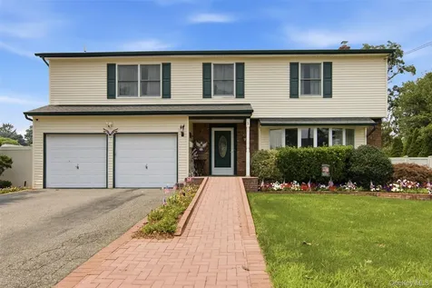 1 Geoffrey Avenue Syosset NY 11791