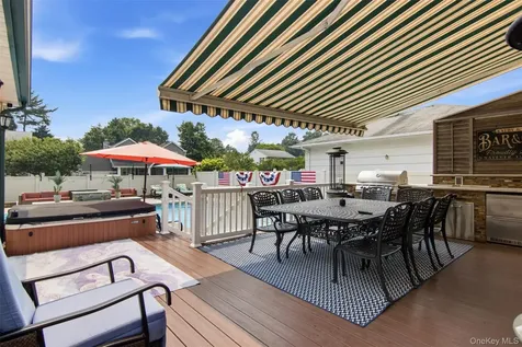 1 Geoffrey Avenue Syosset NY 11791