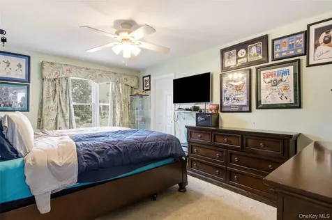 1 Geoffrey Avenue Syosset NY 11791
