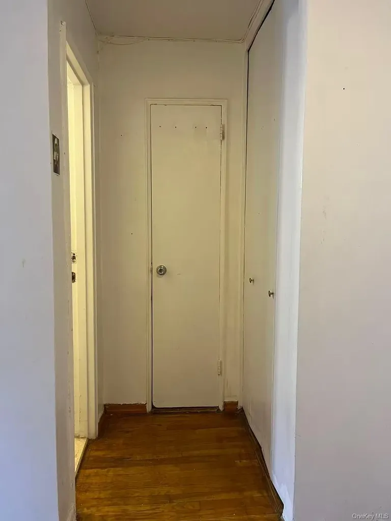 1332 Metropolitan Avenue Bronx NY 10462