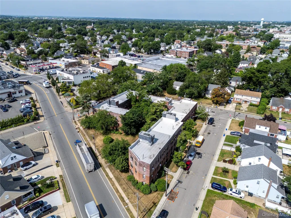 32-40 N Long Beach Road Rockville Centre NY 11570