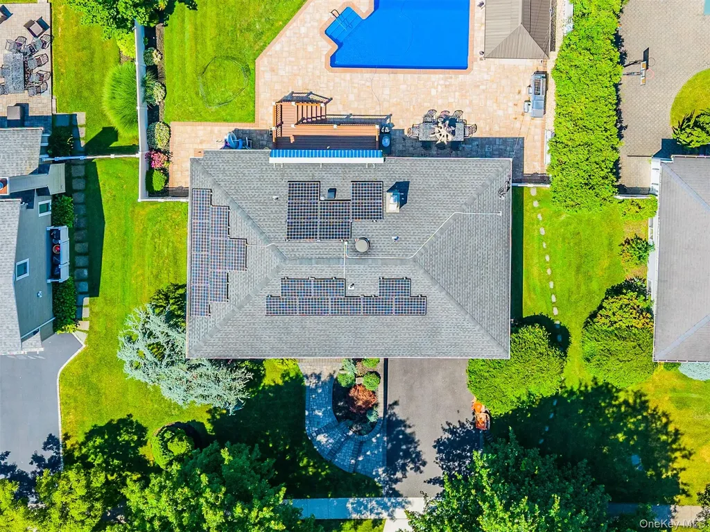 9 Cortland Avenue Jericho NY 11753