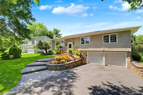 9 Cortland Avenue Jericho NY 11753