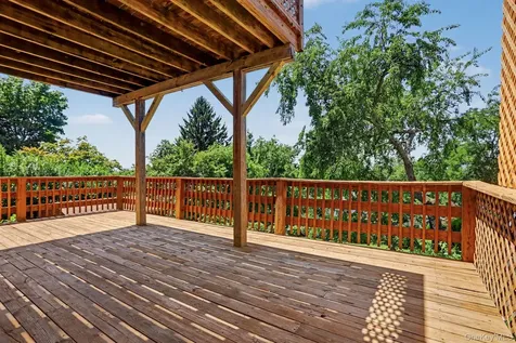 33 Cedar Lane Ossining NY 10562