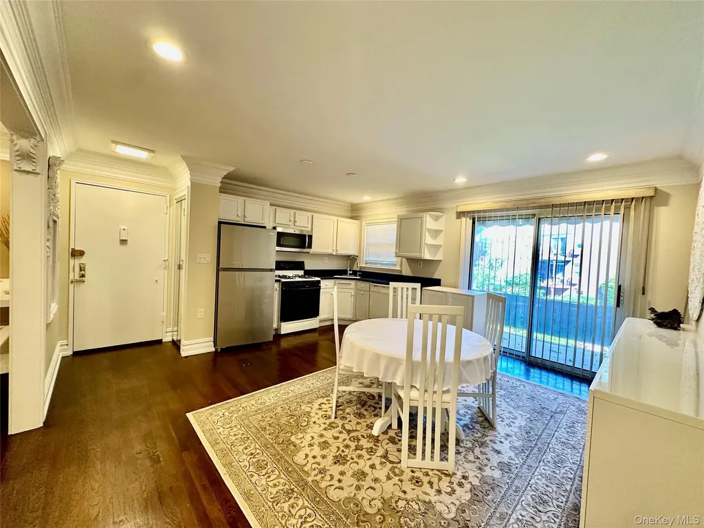 2 Oxford Court Suffern NY 10901