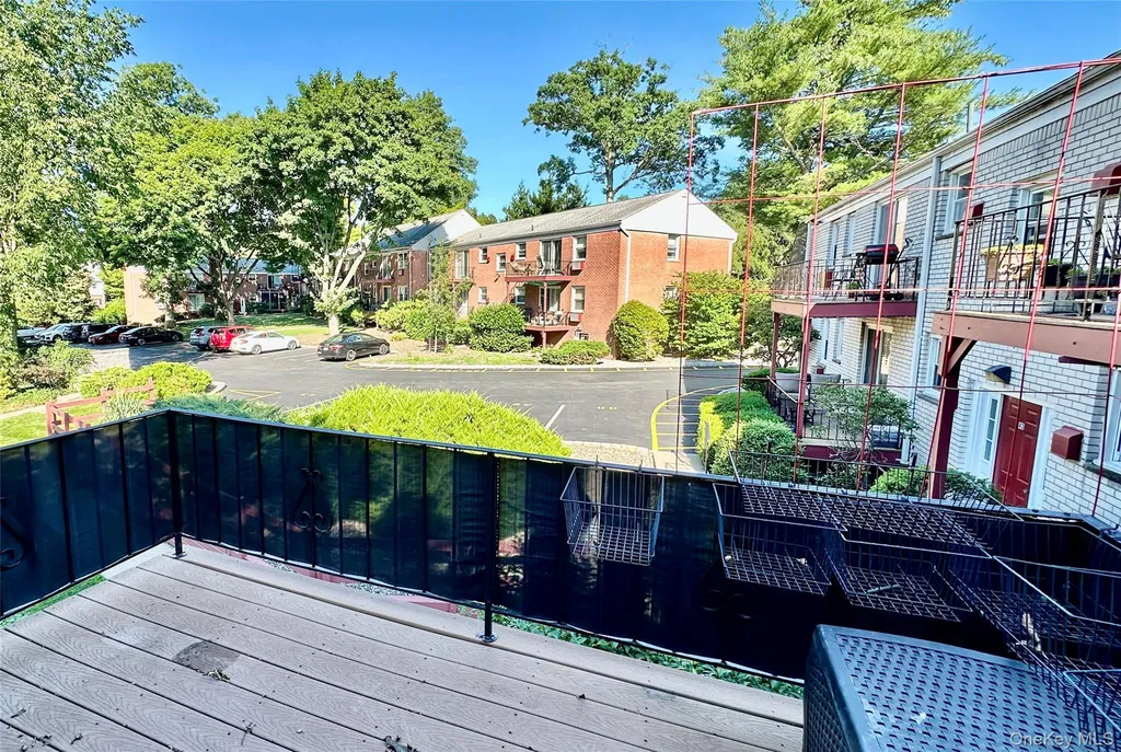 2 Oxford Court Suffern NY 10901