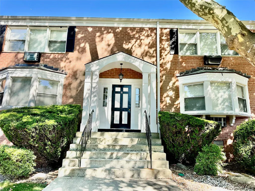 2 Oxford Court Suffern NY 10901