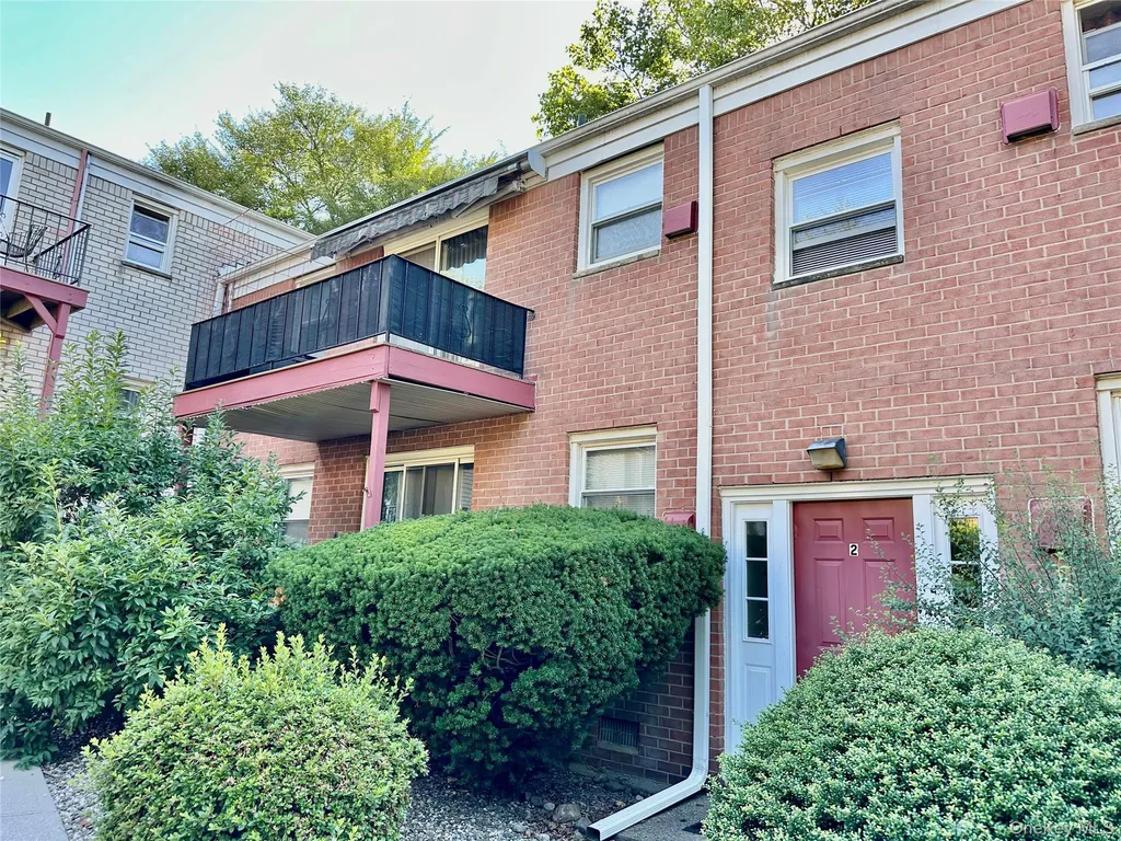 2 Oxford Court Suffern NY 10901