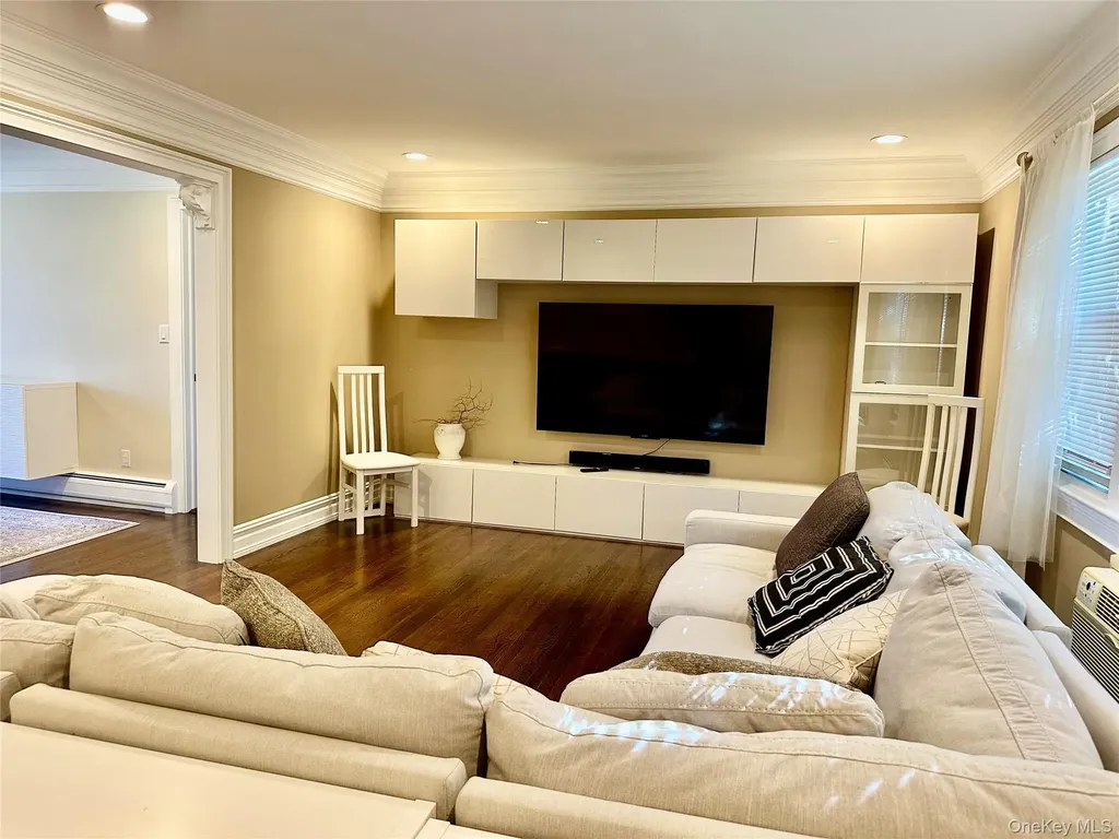 2 Oxford Court Suffern NY 10901