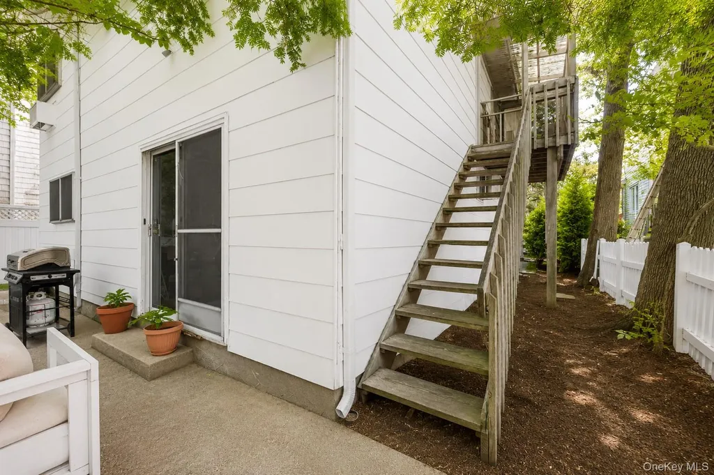 735 Elvira Avenue Far Rockaway NY 11691