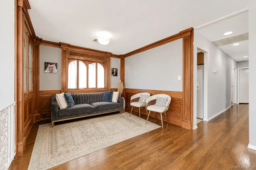 735 Elvira Avenue Far Rockaway NY 11691