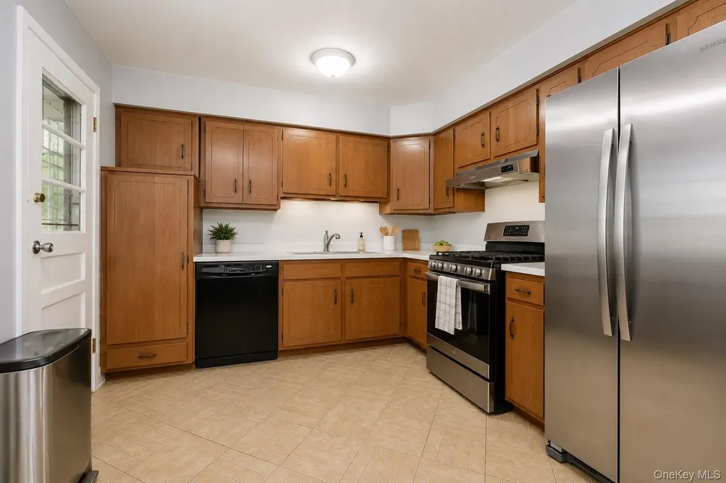 735 Elvira Avenue Far Rockaway NY 11691