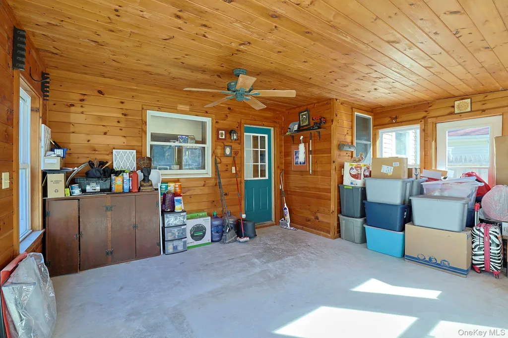1666 Main Street Pleasant Valley NY 12569