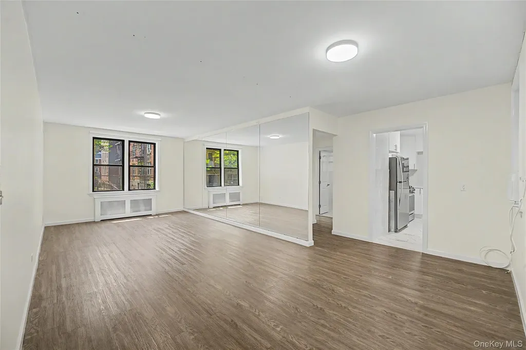 143-36 Barclay Avenue Flushing NY 11355