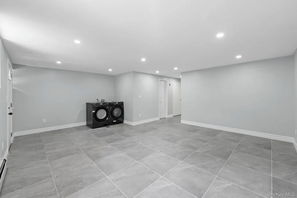 24 E 55 St Street Brooklyn NY 11203