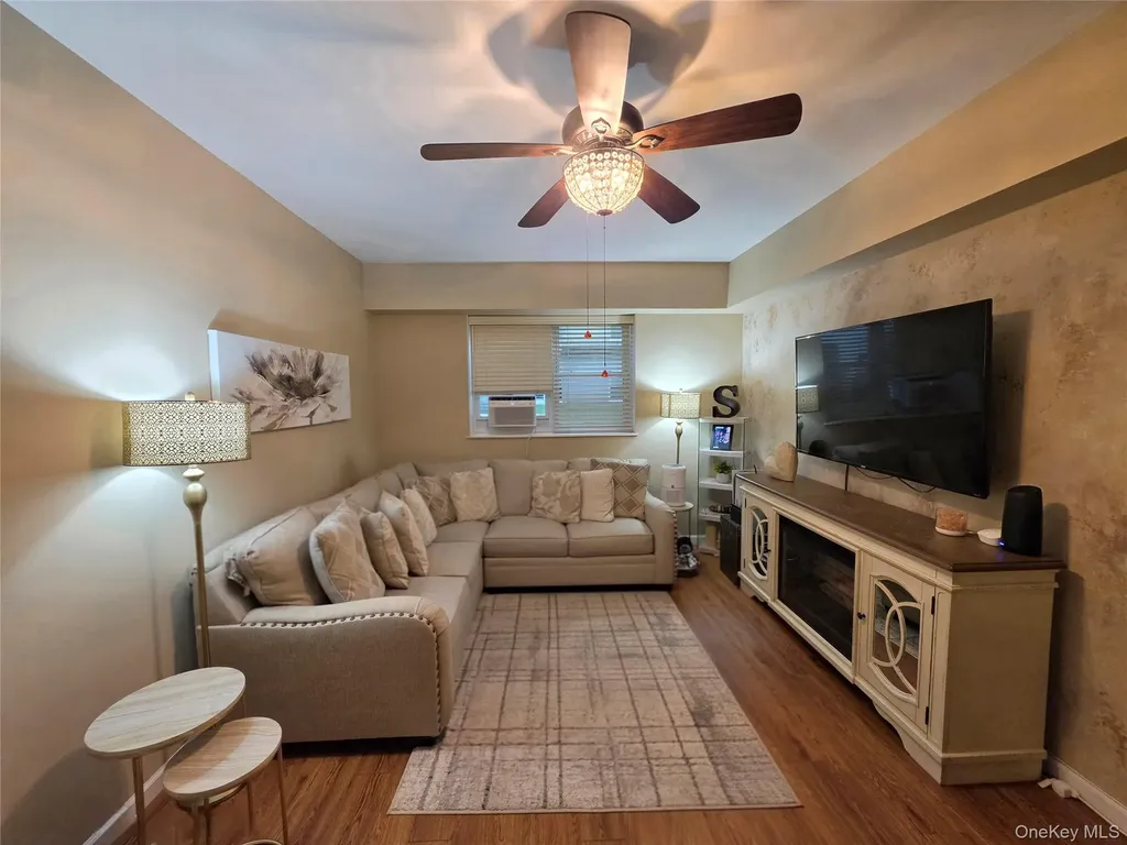 518 Beach 139th Street Belle Harbor NY 11694