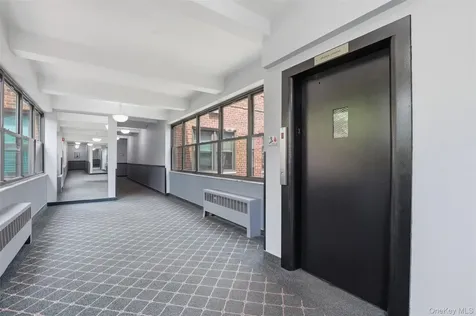 953 W Boston Post Road Mamaroneck NY 10543