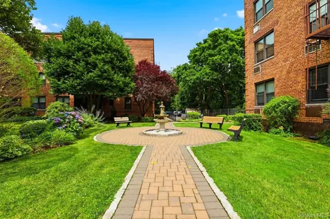 953 W Boston Post Road Mamaroneck NY 10543