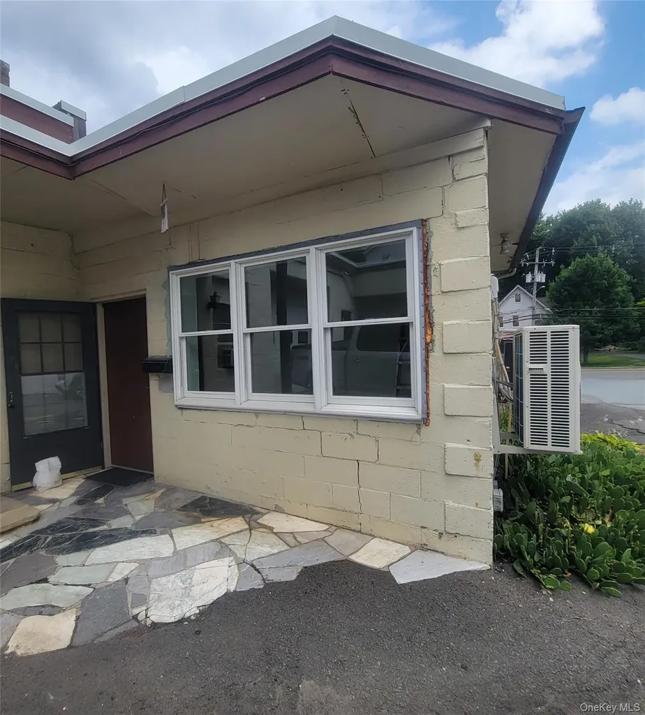 11 Washington Avenue Suffern NY 10901