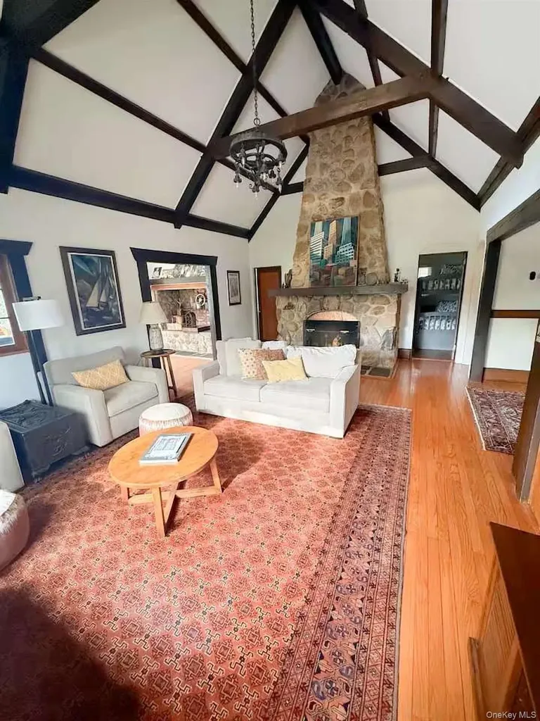 49 Oakwood Road Rocky Point NY 11778