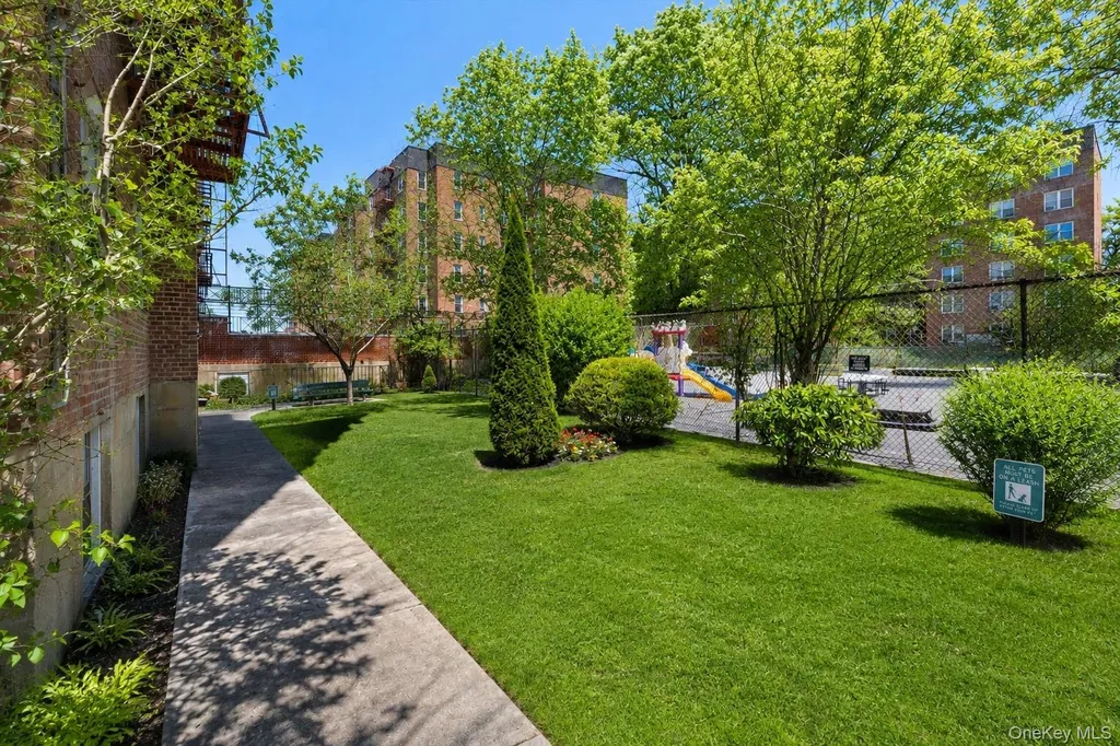 33-35 81 Street Jackson Heights NY 11372