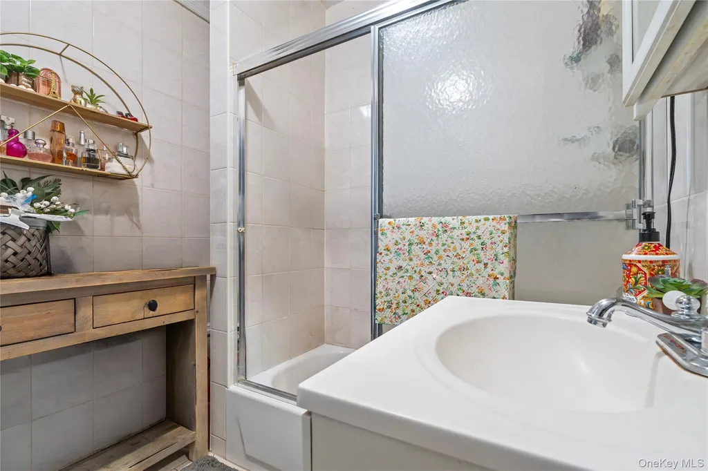 33-32 89th Street Jackson Heights NY 11372