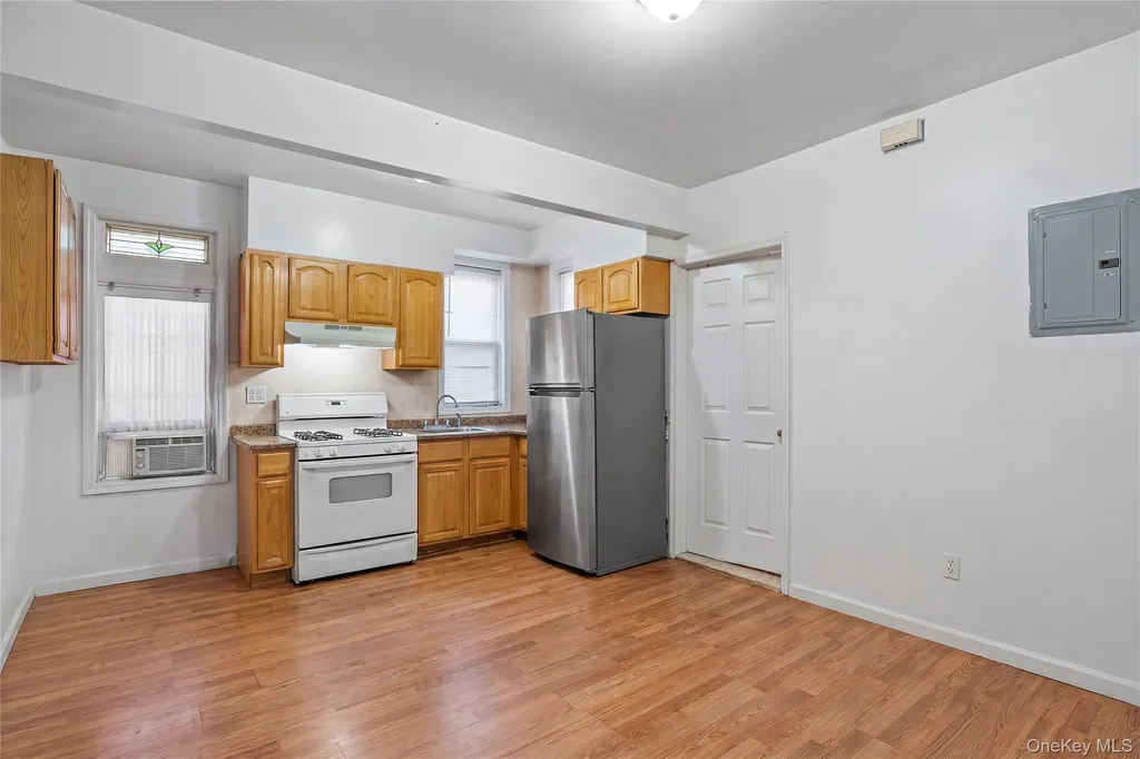 33-32 89th Street Jackson Heights NY 11372