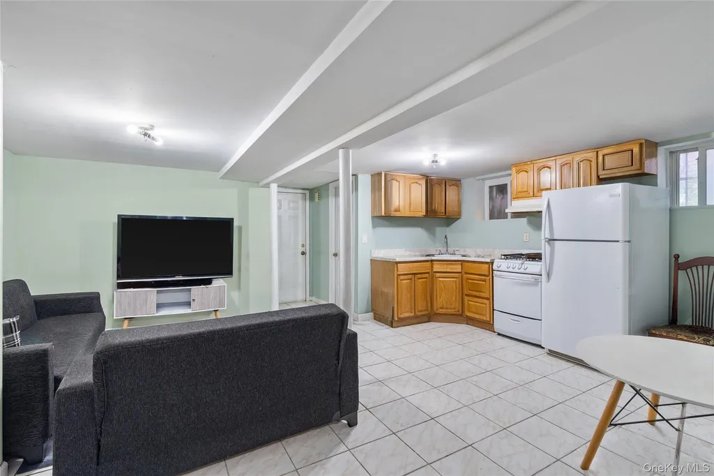 33-32 89th Street Jackson Heights NY 11372