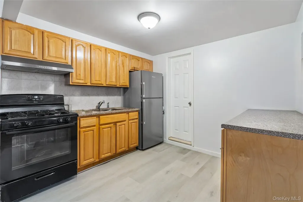 33-32 89th Street Jackson Heights NY 11372