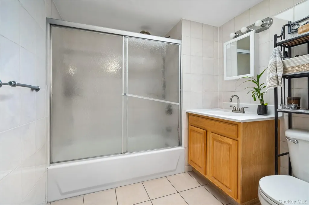 33-32 89th Street Jackson Heights NY 11372