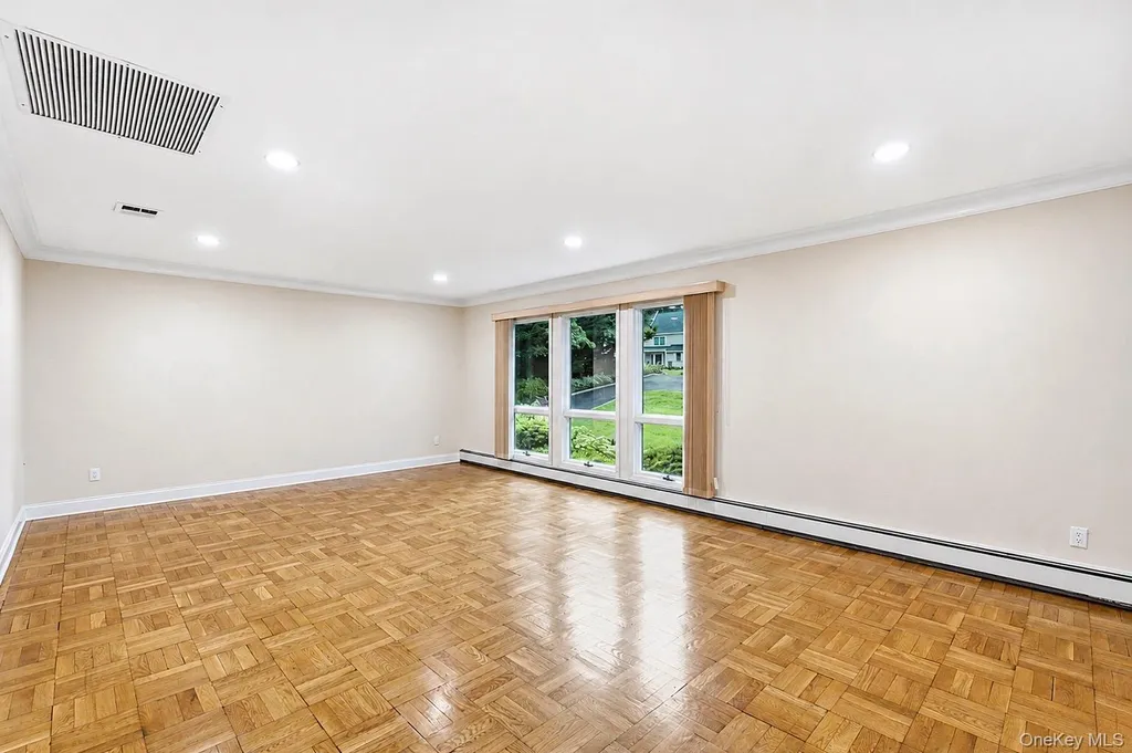 4 Durham Drive Dix Hills NY 11746