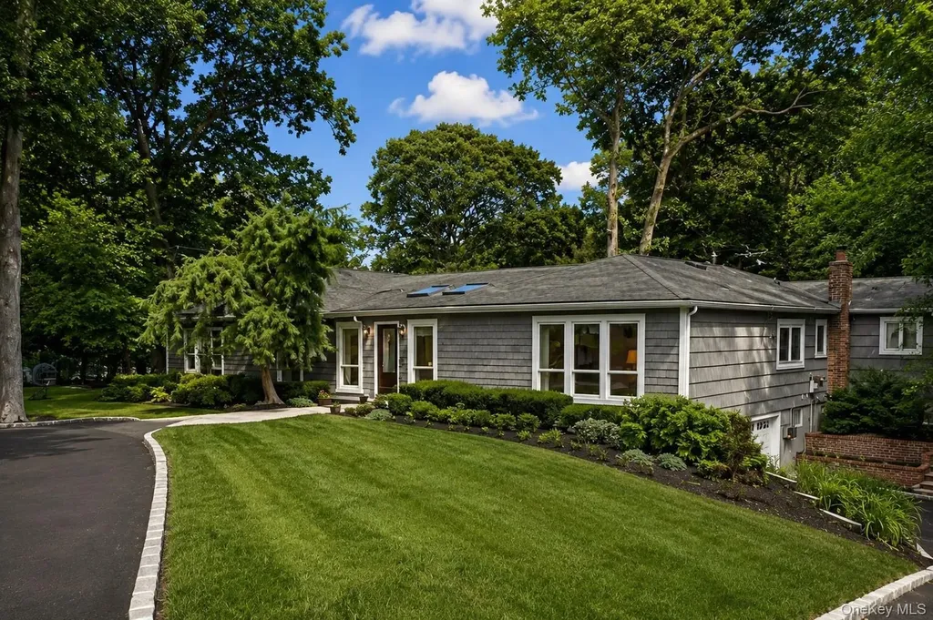 4 Durham Drive Dix Hills NY 11746