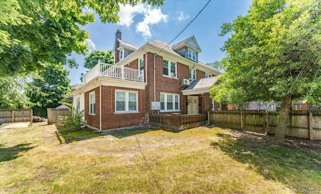 266 Rockaway Turnpike Cedarhurst NY 11516