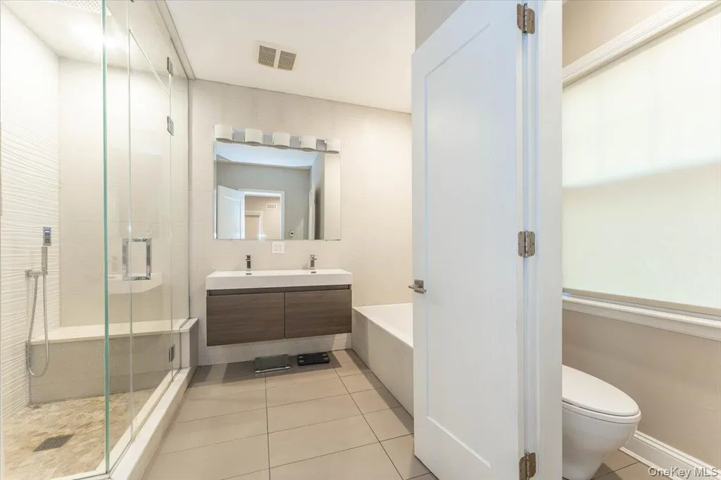 266 Rockaway Turnpike Cedarhurst NY 11516