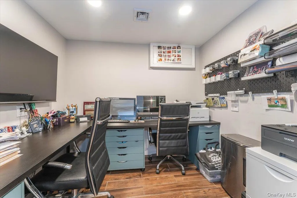 266 Rockaway Turnpike Cedarhurst NY 11516