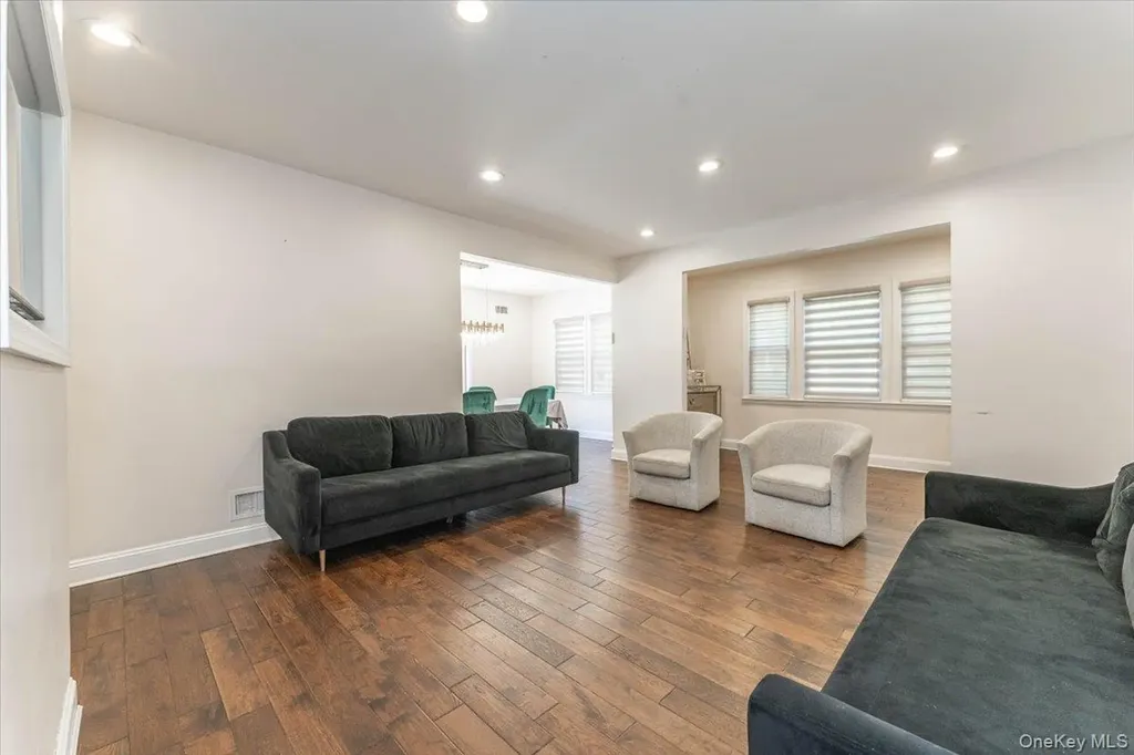 266 Rockaway Turnpike Cedarhurst NY 11516