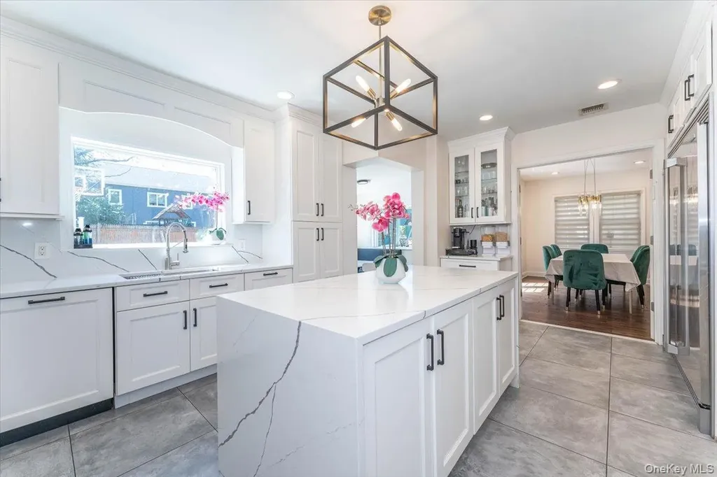 266 Rockaway Turnpike Cedarhurst NY 11516