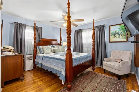 1219 Warwick Street Uniondale NY 11553
