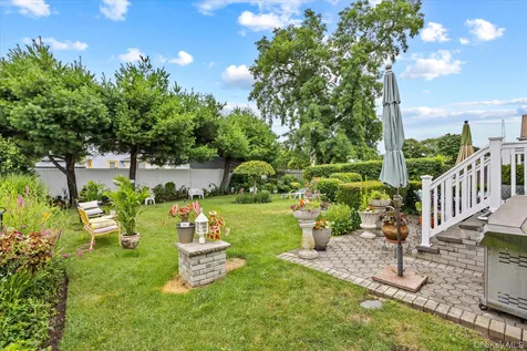 1219 Warwick Street Uniondale NY 11553