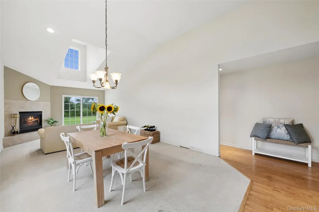 46 Summerfield Lane N Aquebogue NY 11901