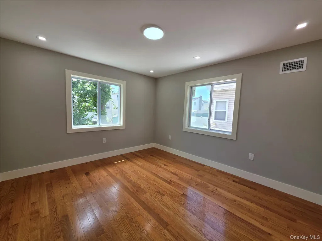 14617 229th Street Springfield Gardens NY 11413