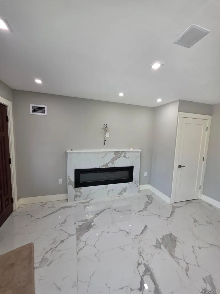 14617 229th Street Springfield Gardens NY 11413
