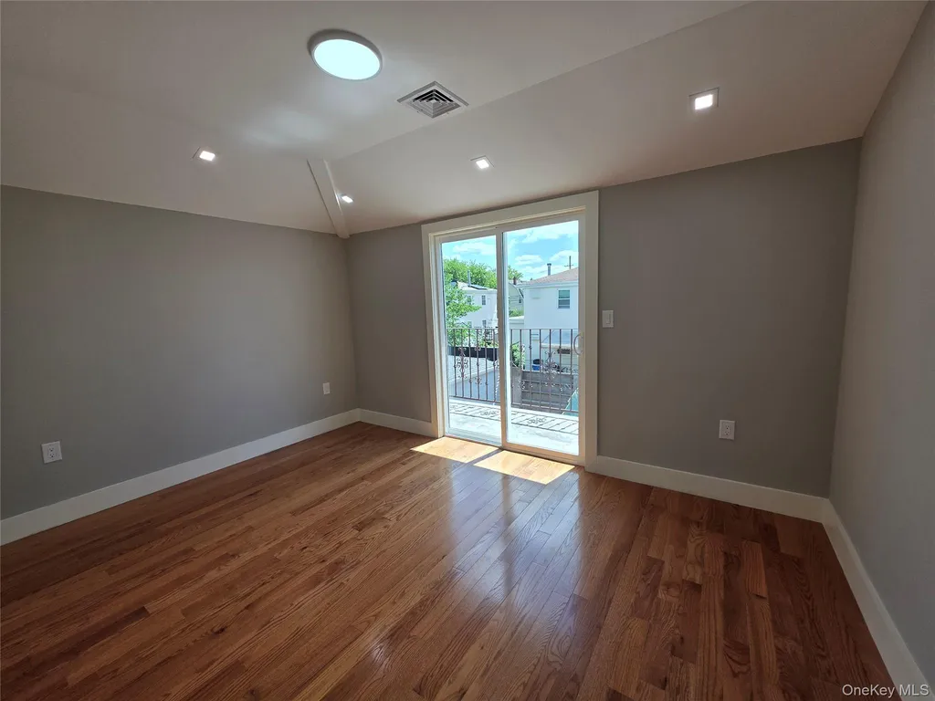 14617 229th Street Springfield Gardens NY 11413