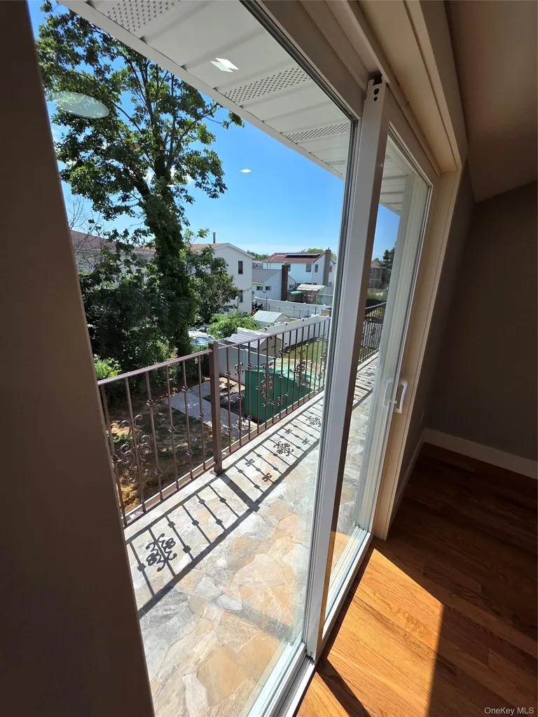 14617 229th Street Springfield Gardens NY 11413