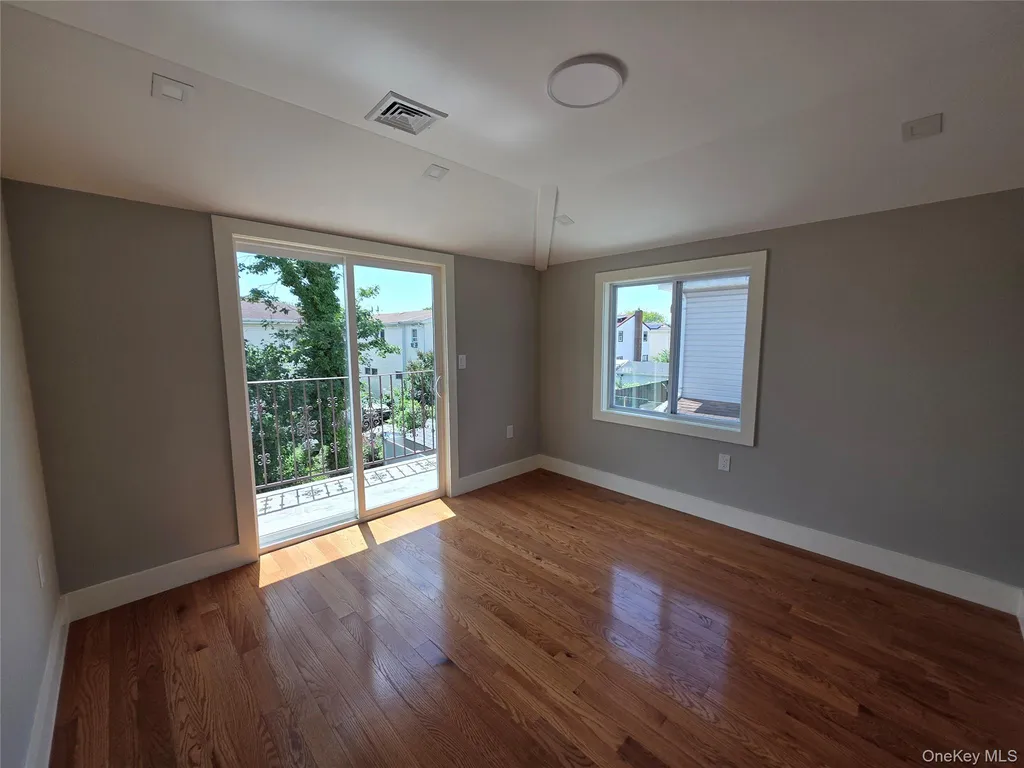 14617 229th Street Springfield Gardens NY 11413
