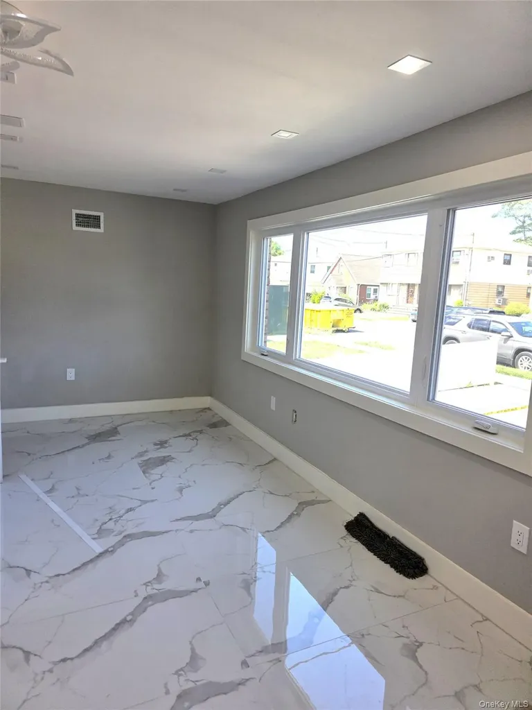 14617 229th Street Springfield Gardens NY 11413