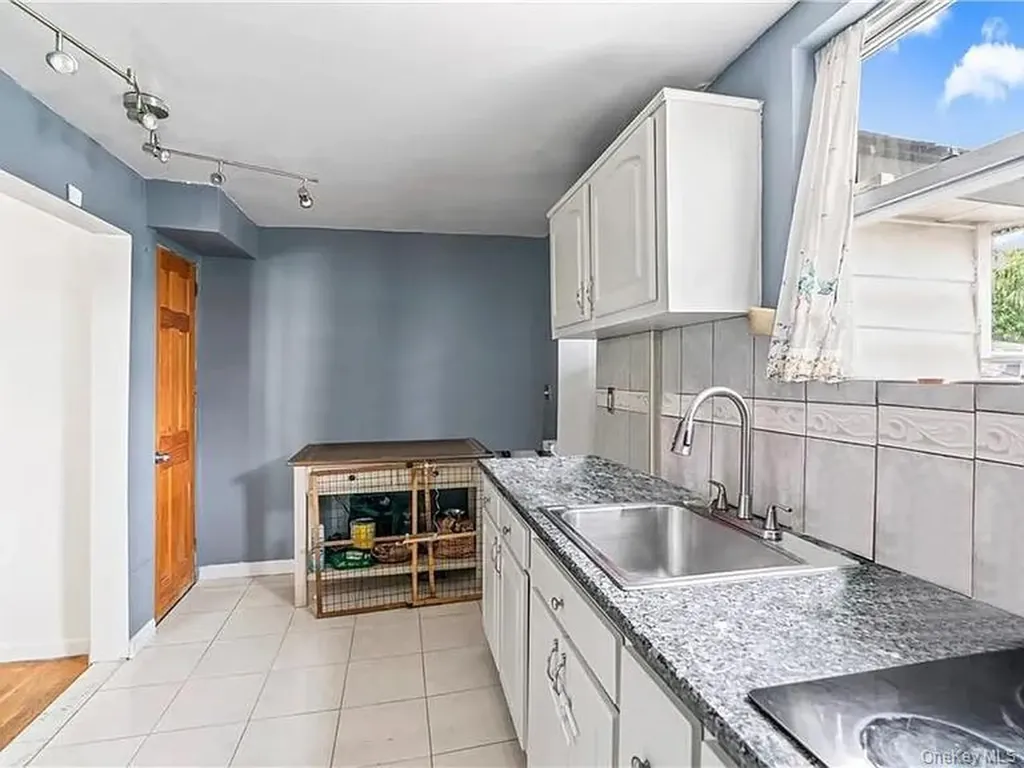 1541 E 95th Street Brooklyn NY 11236