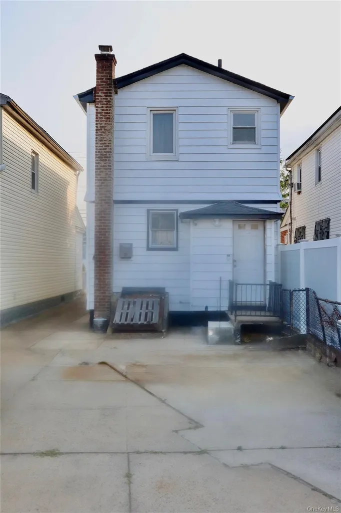 1541 E 95th Street Brooklyn NY 11236
