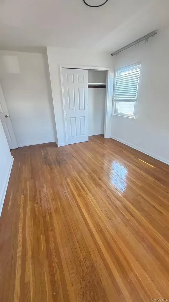 4756 196th Street Flushing NY 11358