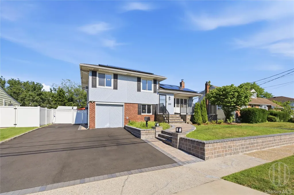140 Intervale Avenue Farmingdale NY 11735